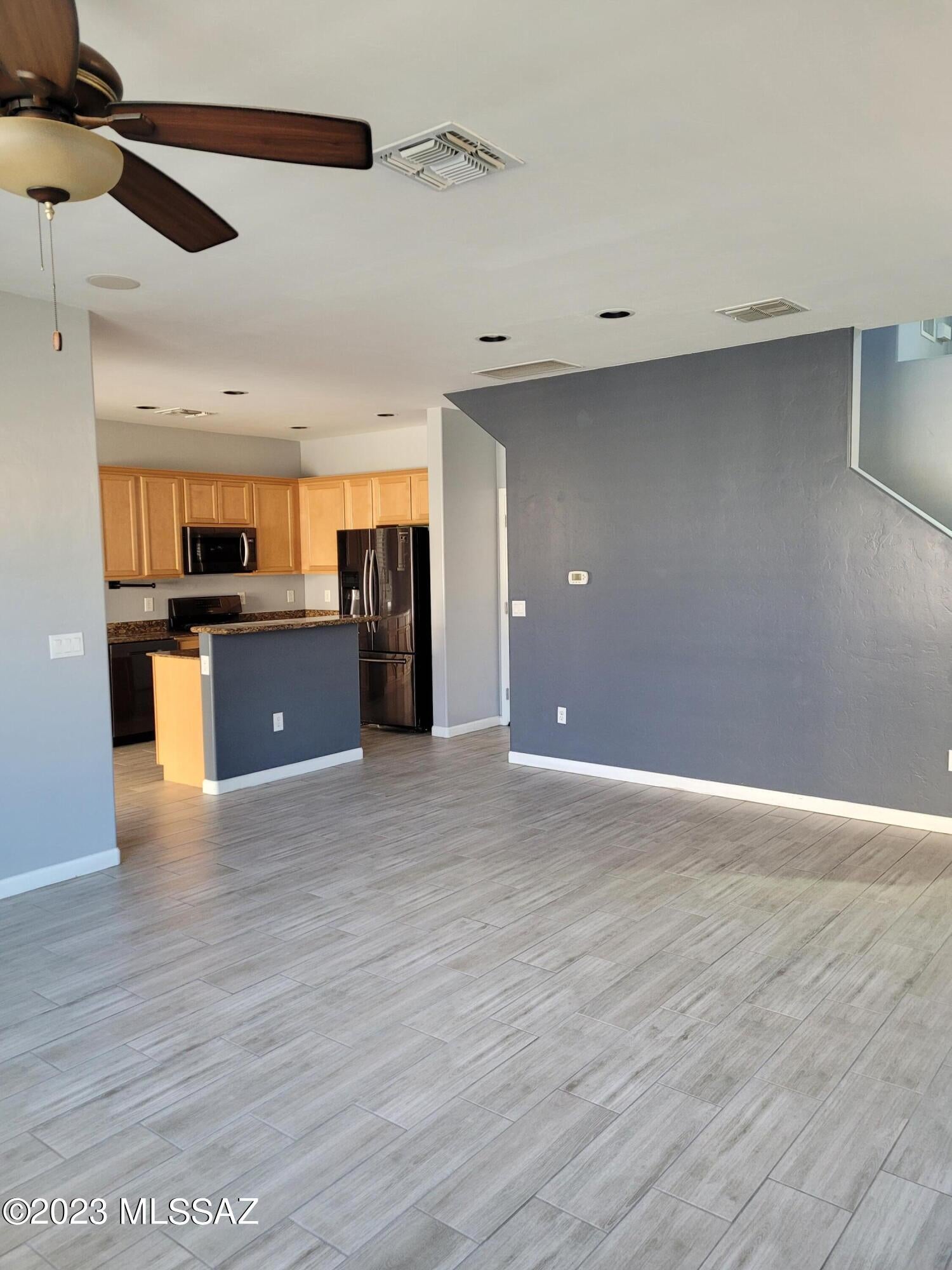 Riverside Crossing (1-133) - Residential Lease