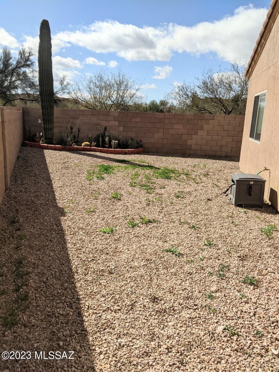 Riverside Crossing (1-133) - Residential Lease