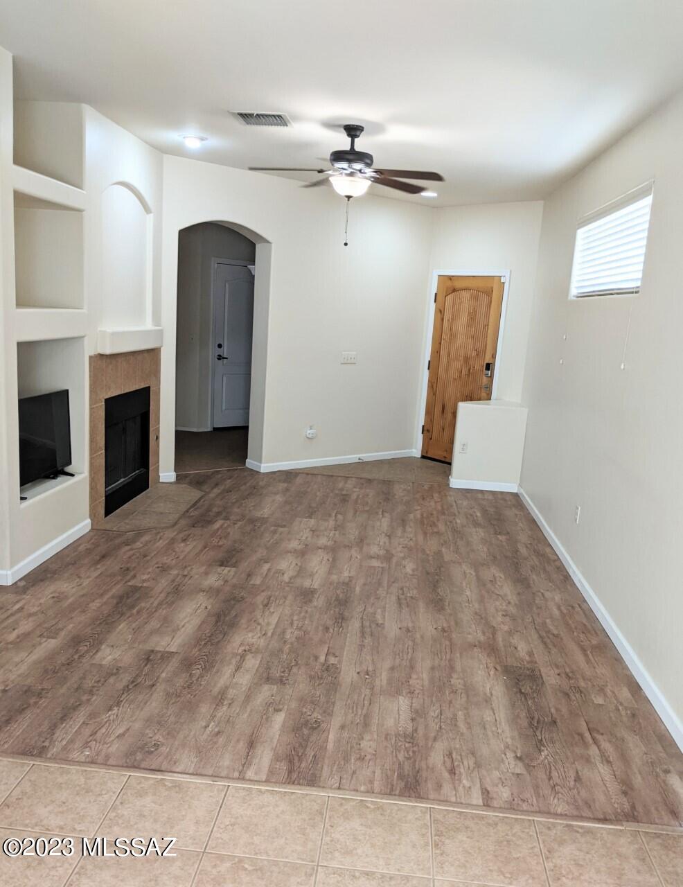 Riverside Crossing (1-133) - Residential Lease