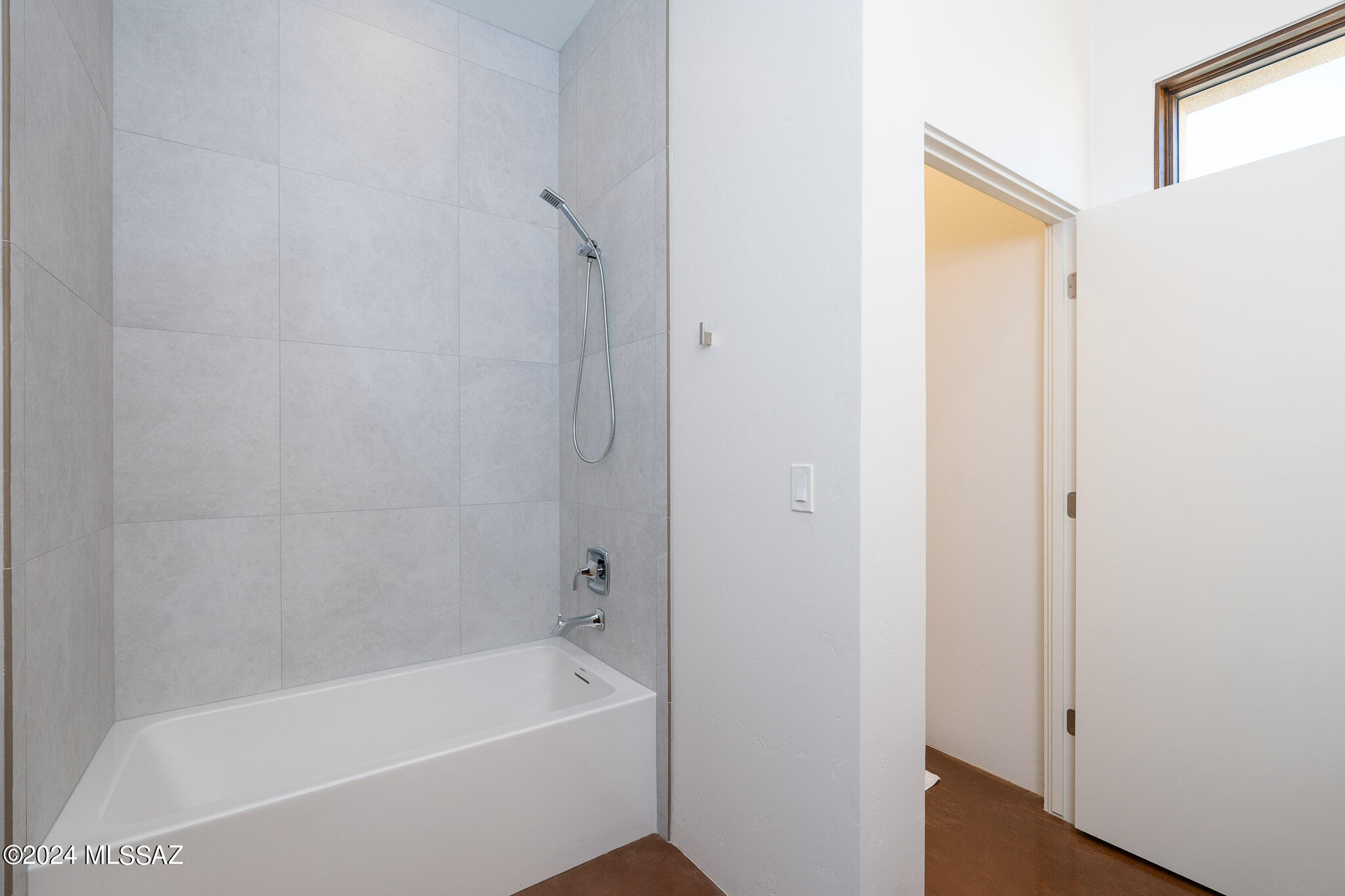 Colonia Real (1-50) - Residential