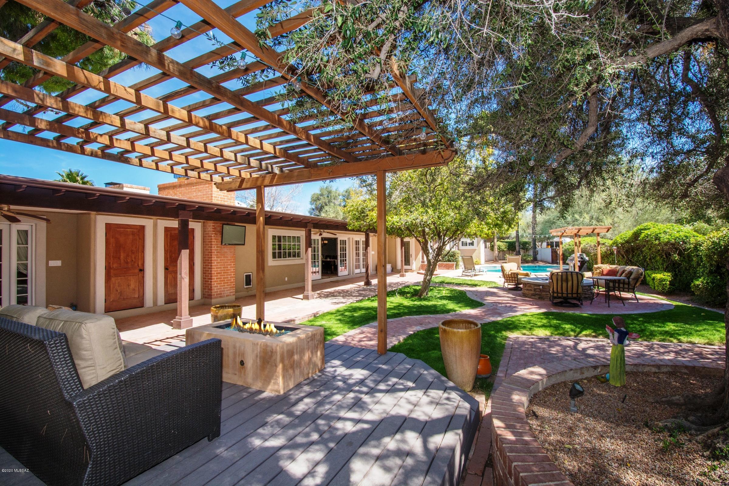 Country Club Estates NO. 1 - Residential