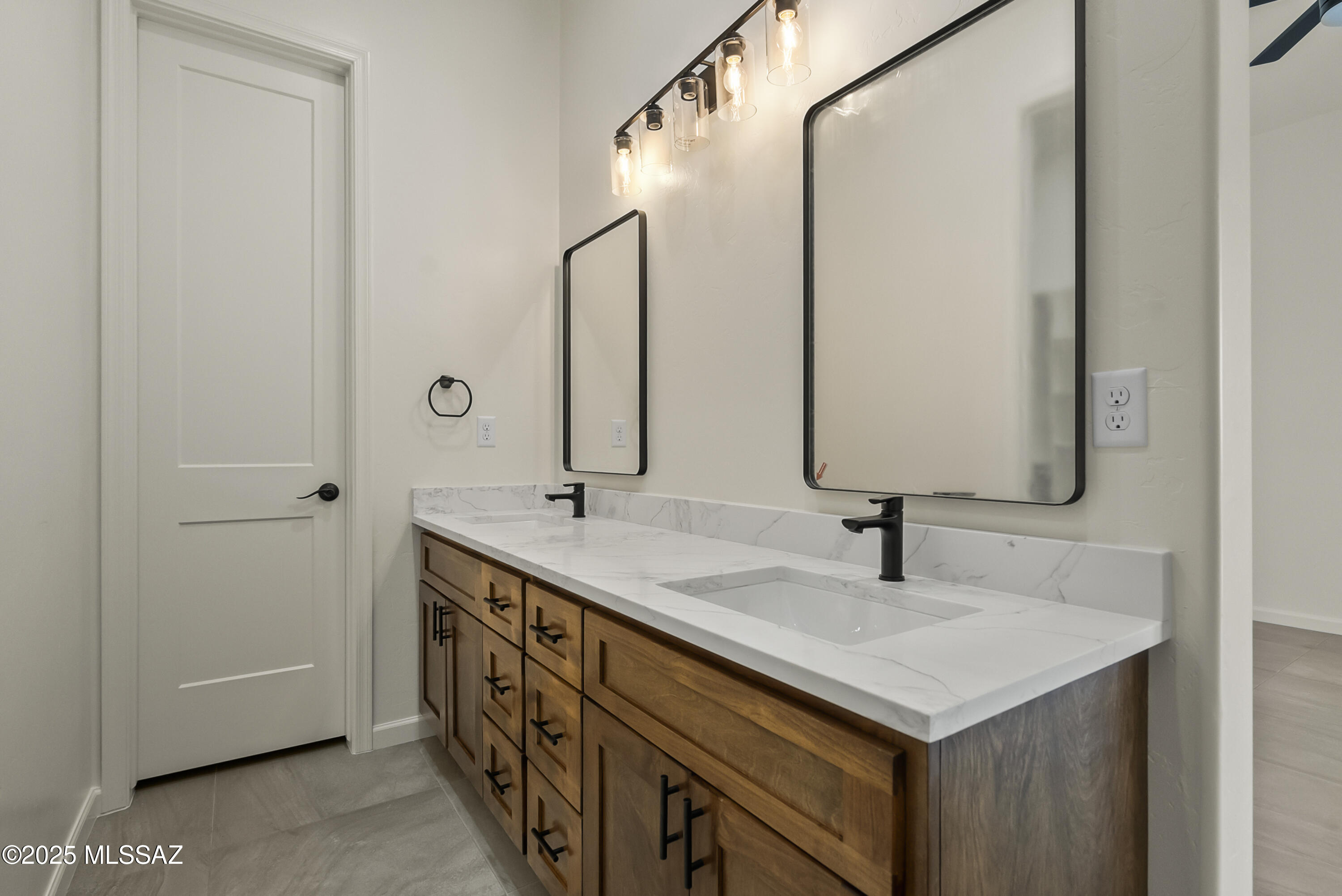 Rio Rico Villas 11 - Residential