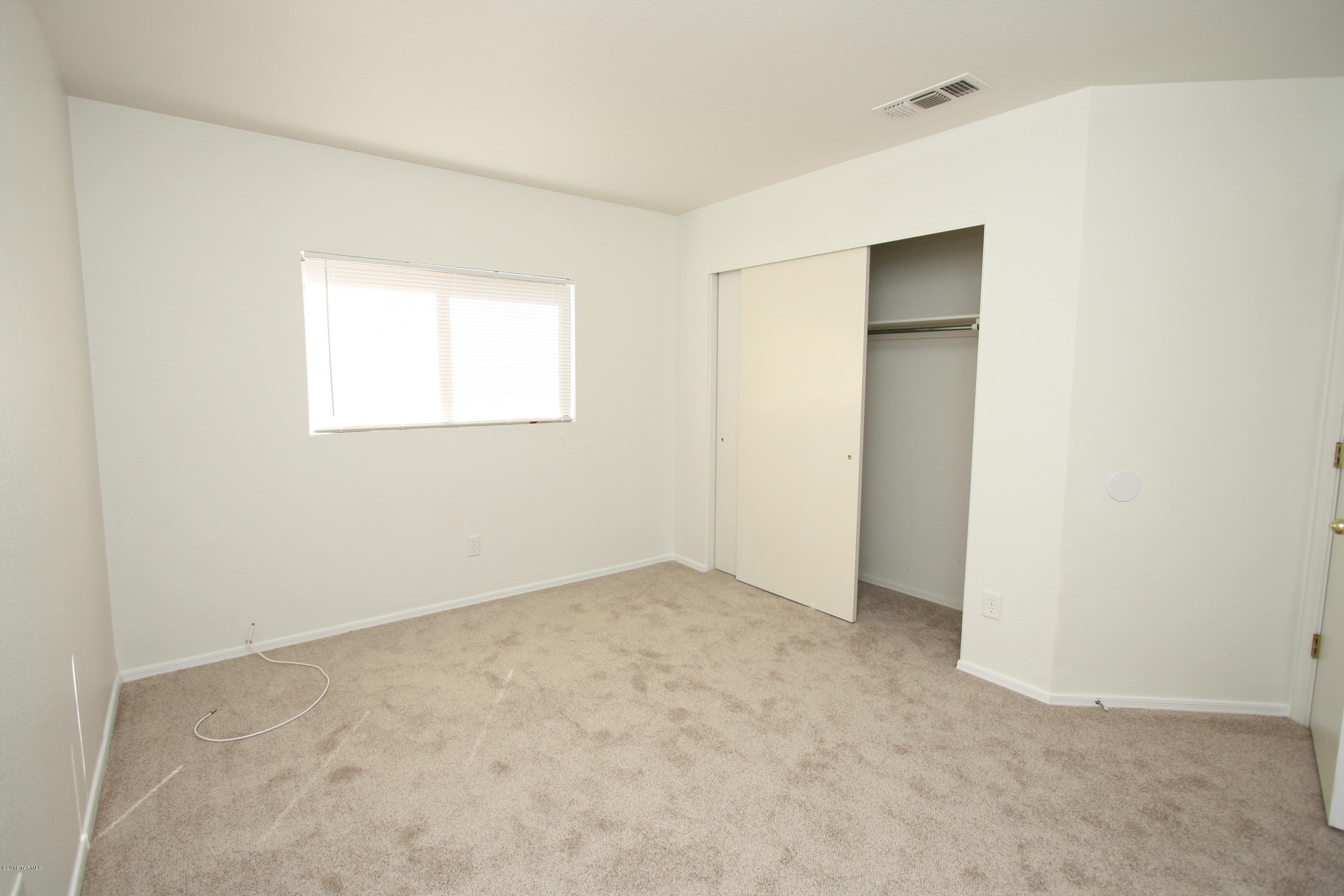 Arizona La Victoria (1-131) - Residential Lease