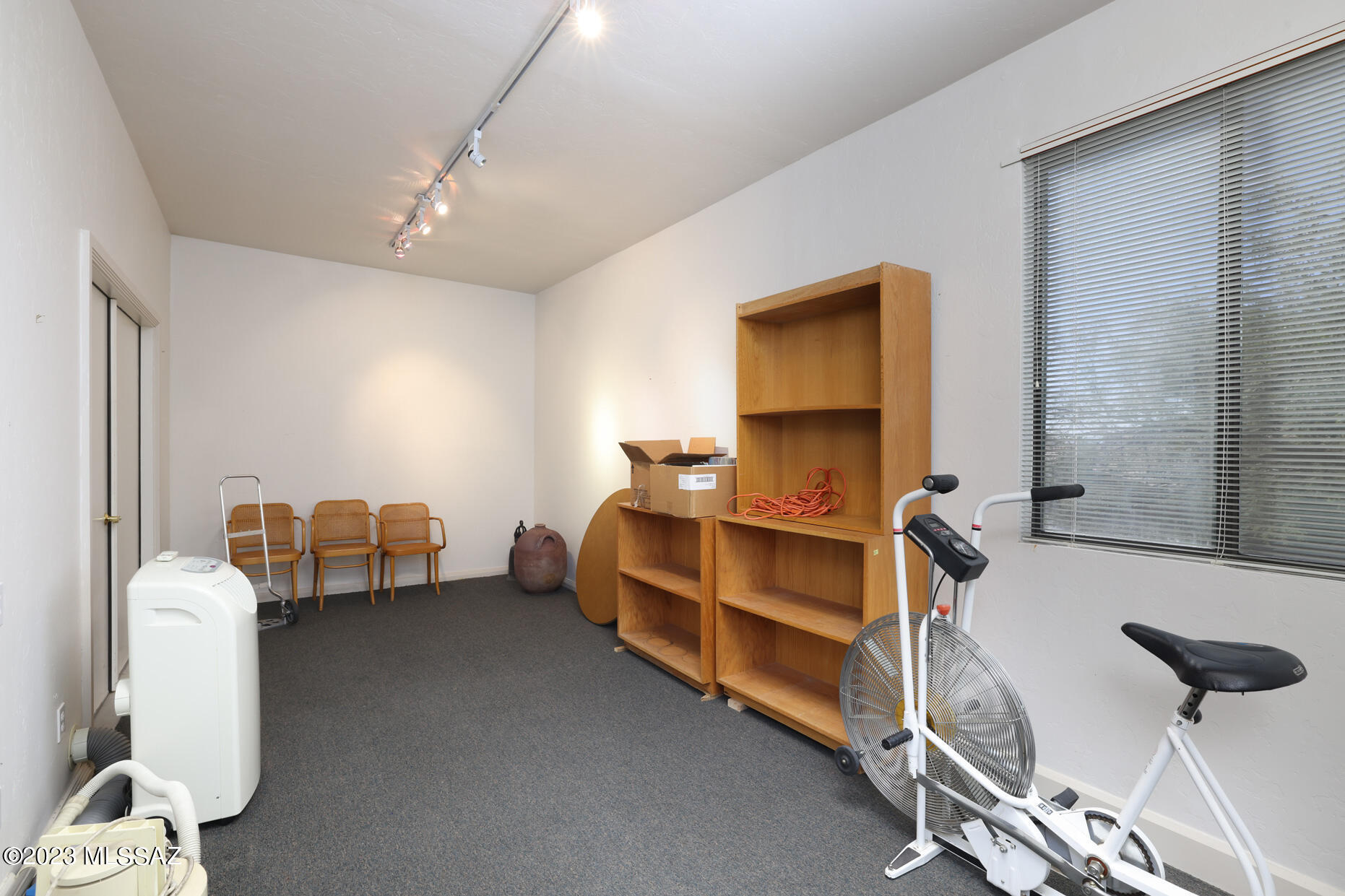 Finisterra (1-210) - Residential