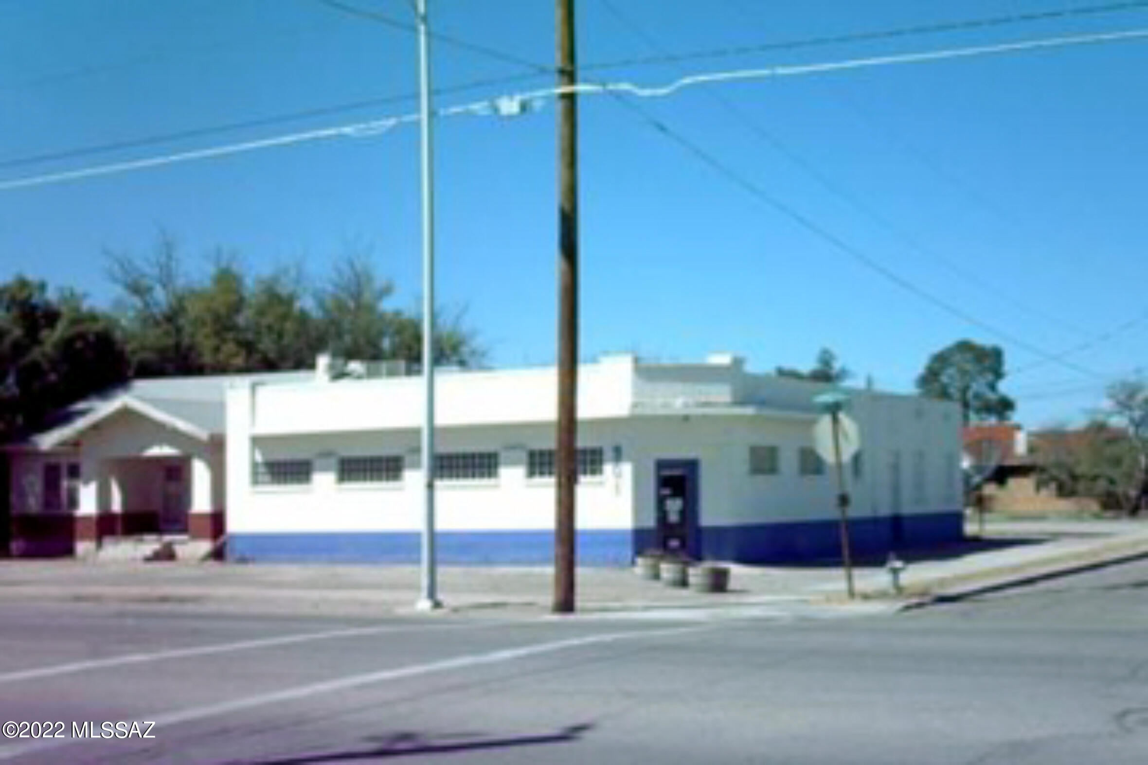 Amazing Opportunity for commercial space right across from the very popular Mercado San Augustin Two properties included, two different tax codes. Residential Bungalow at 905 W Congress and commercial space located at 901 W Congress. Both lots, C1 Zoning.