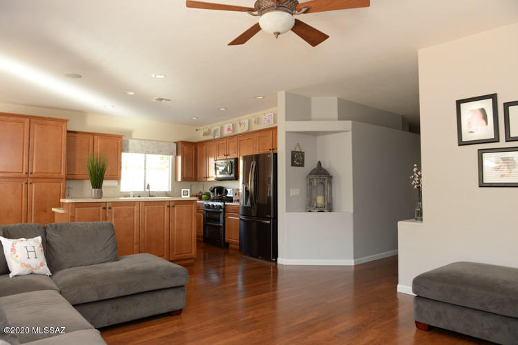 Rancho Del Lago (101-206) - Residential Lease