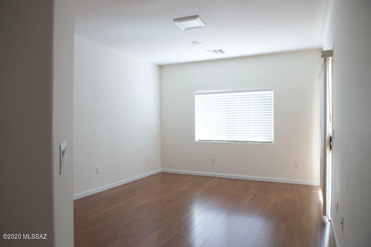 Rancho Del Lago (101-206) - Residential Lease