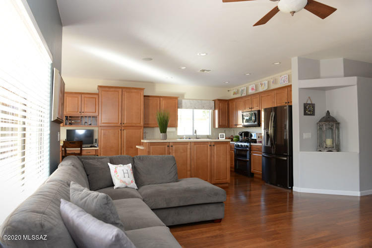 Rancho Del Lago (101-206) - Residential Lease
