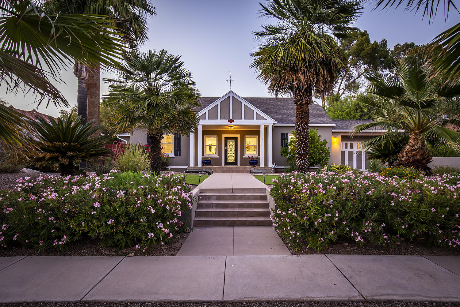 University Manor - Residential
