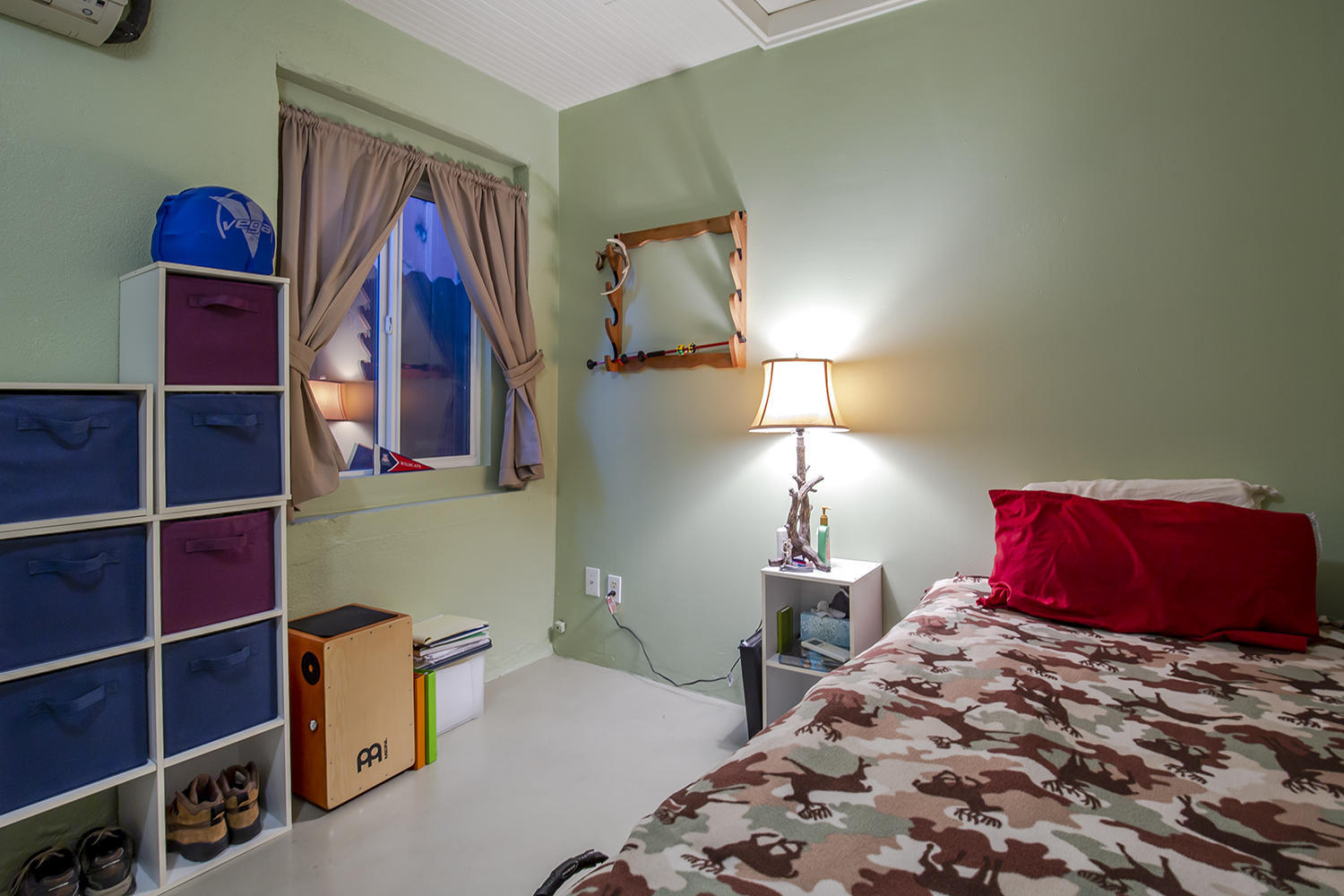 University Manor - Residential