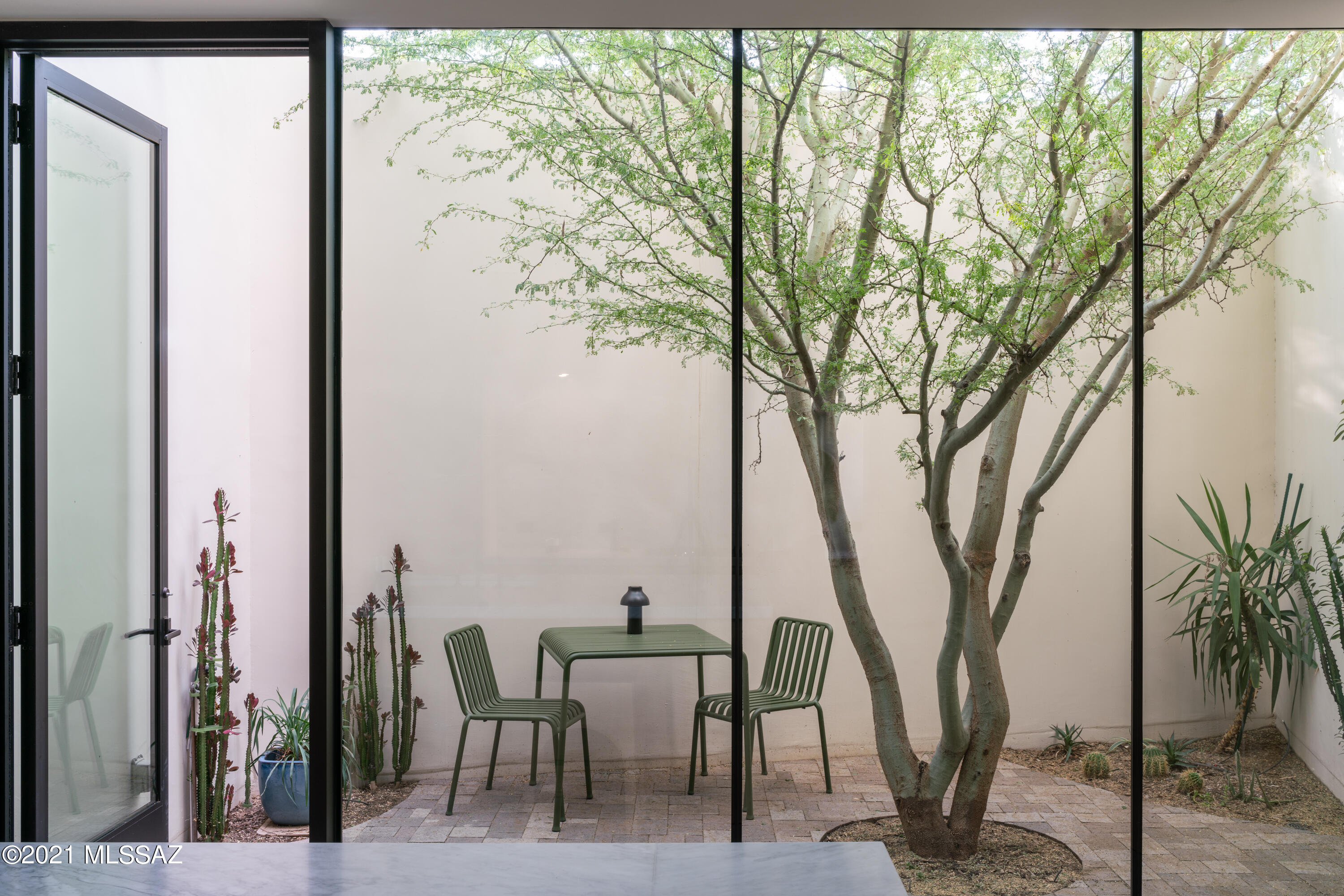 Mercado District of Menlo Park Blks A-D (1-100) - Residential