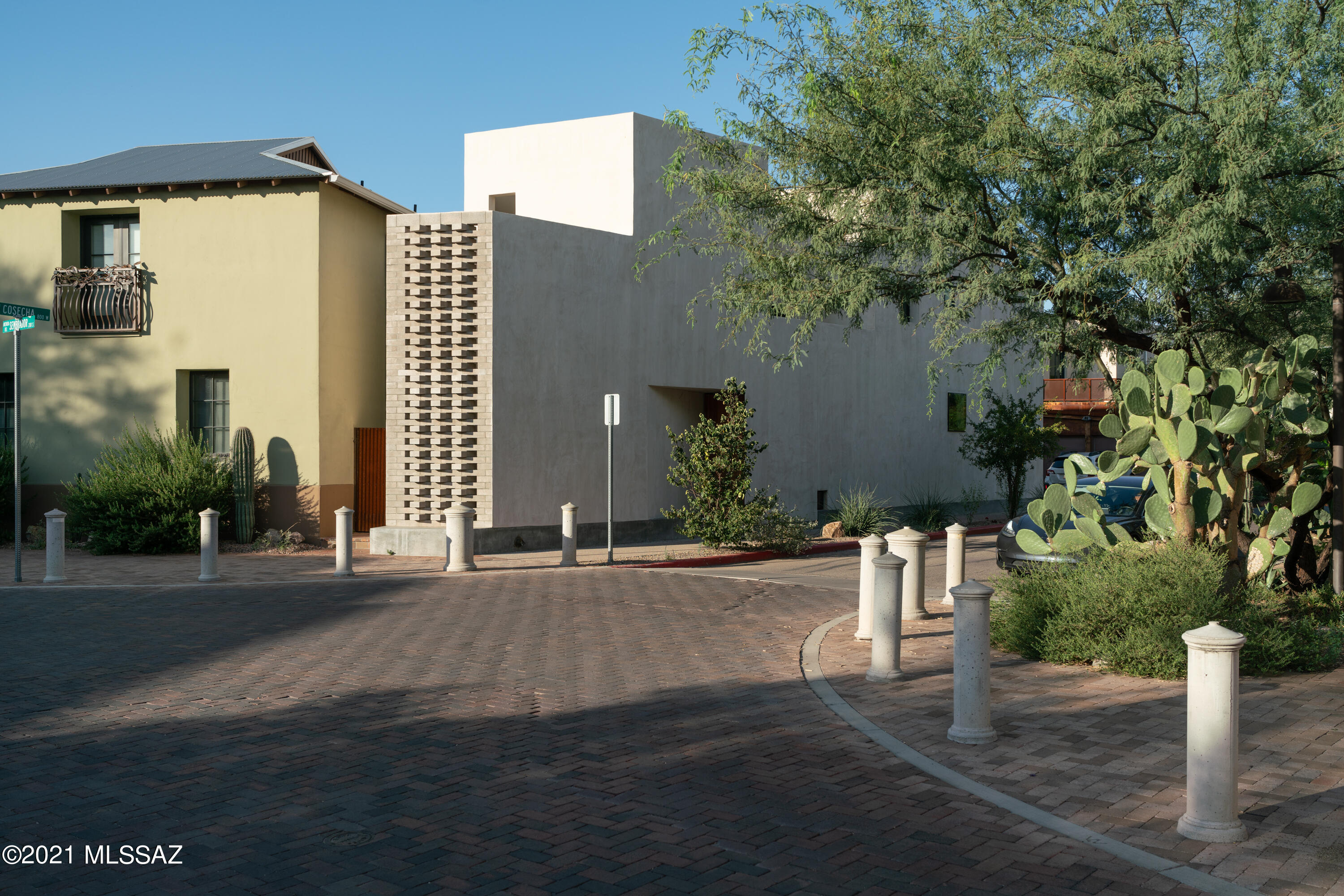 Mercado District of Menlo Park Blks A-D (1-100) - Residential