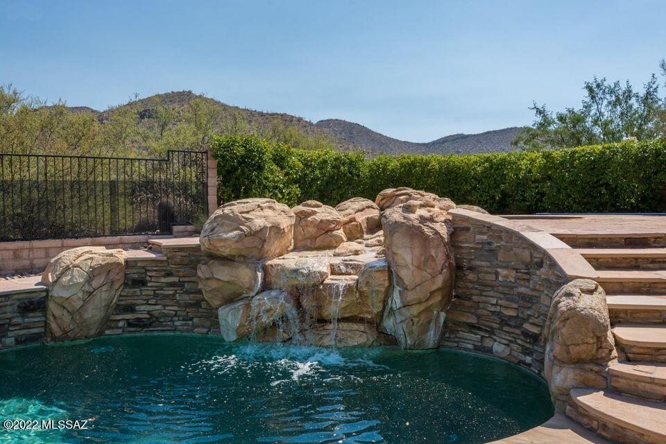 Dos Lagos at Dove Mountain (1-91) - Residential