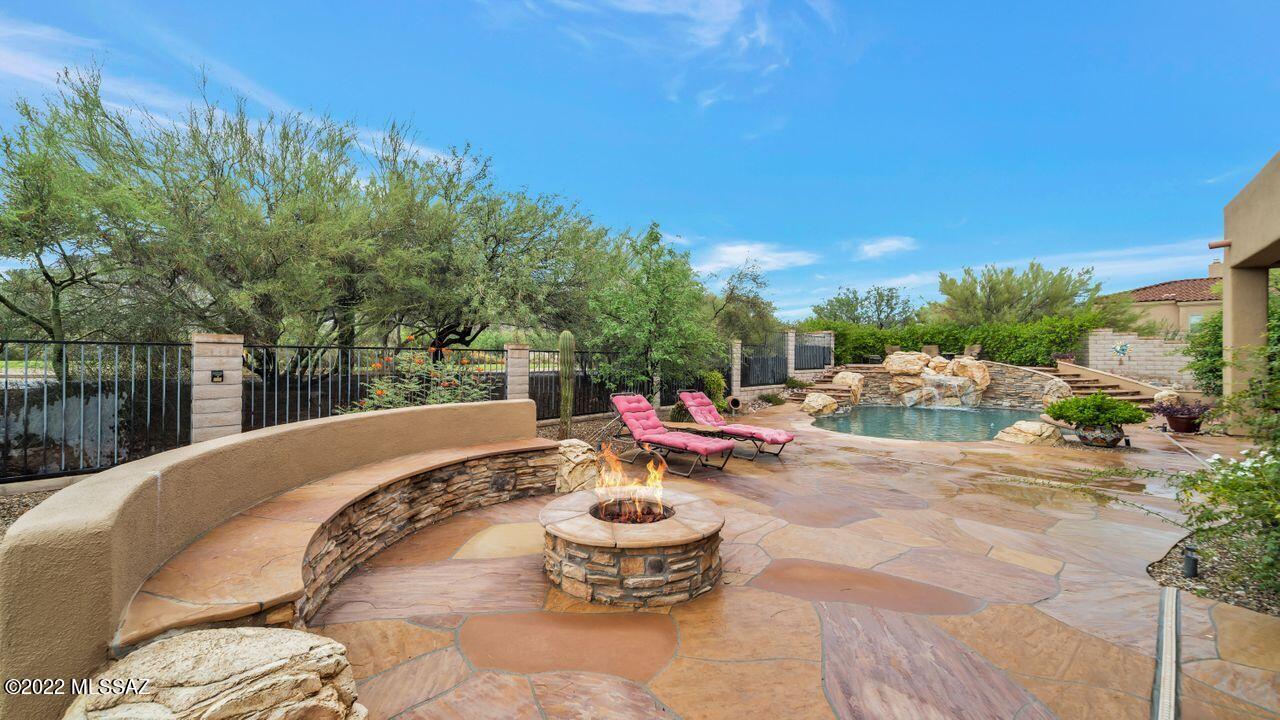 Dos Lagos at Dove Mountain (1-91) - Residential