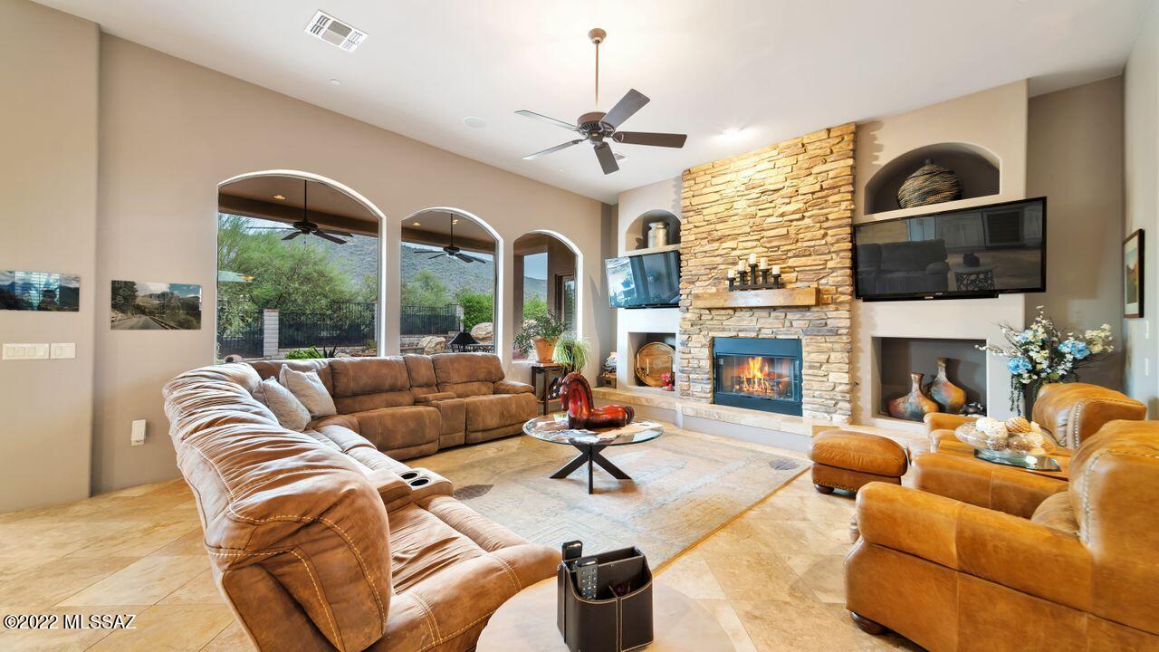 Dos Lagos at Dove Mountain (1-91) - Residential