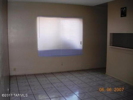 Columbus Park Condominiums (1-60) - Residential Lease