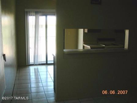 Columbus Park Condominiums (1-60) - Residential Lease
