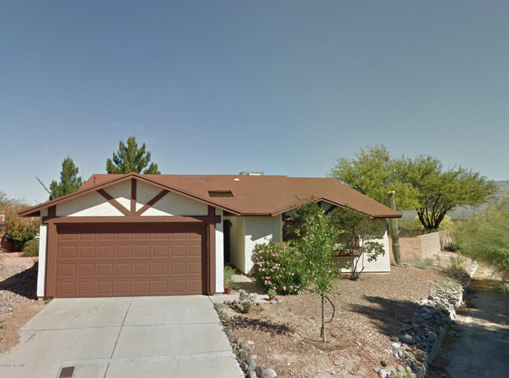 Eastside 4 bedroom, 2 bathroom home in cul de sac.