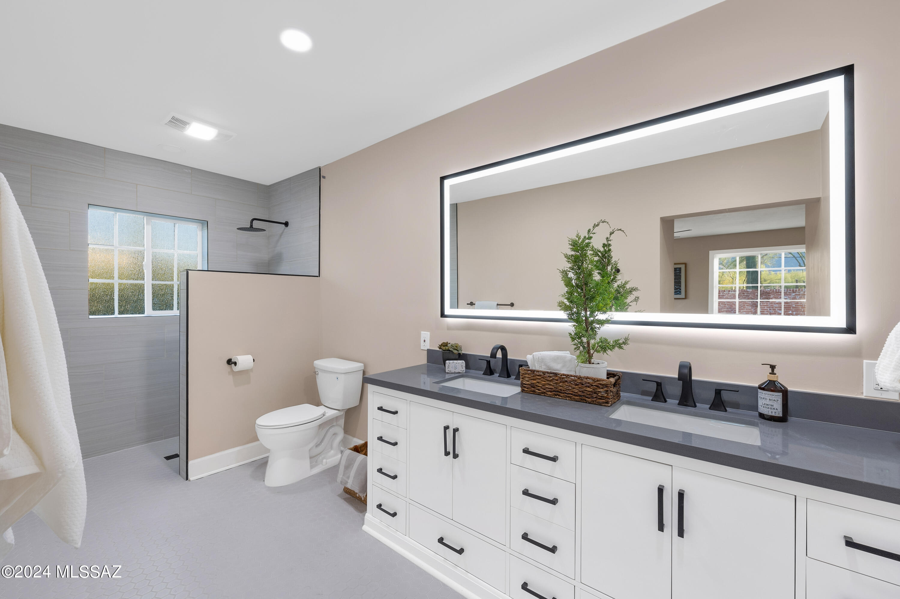 Catalina Foothills Estates NO. 5 - Residential