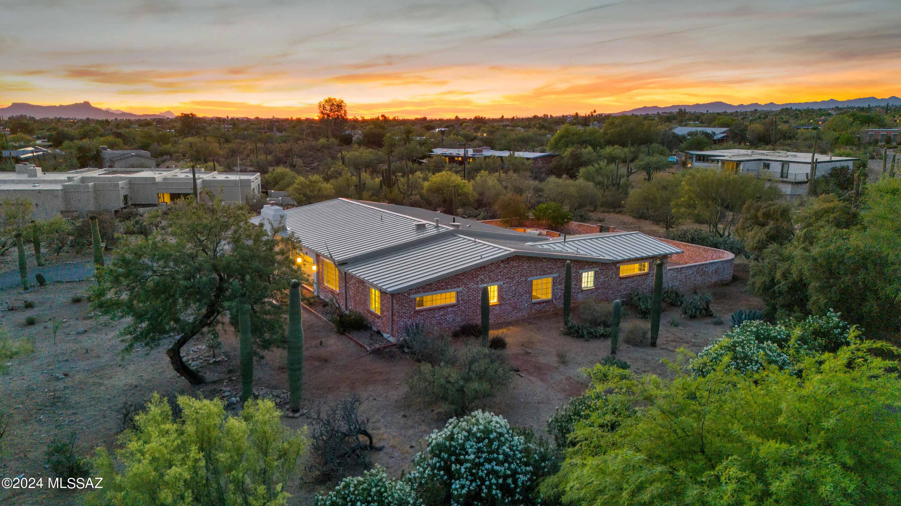 Catalina Foothills Estates NO. 5 - Residential