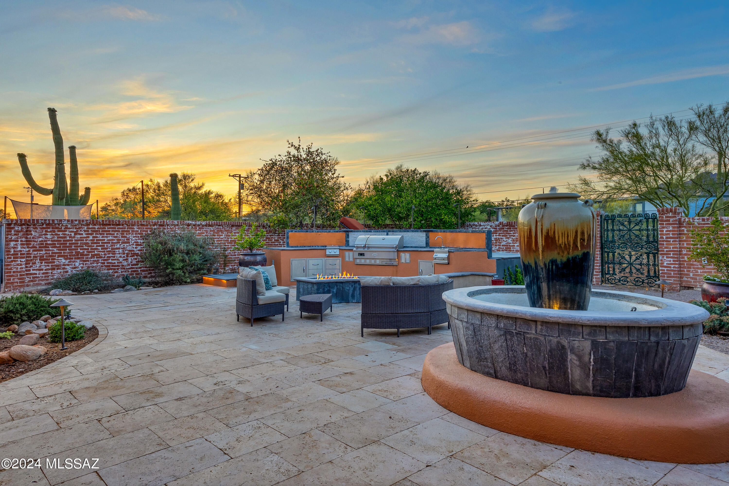 Catalina Foothills Estates NO. 5 - Residential