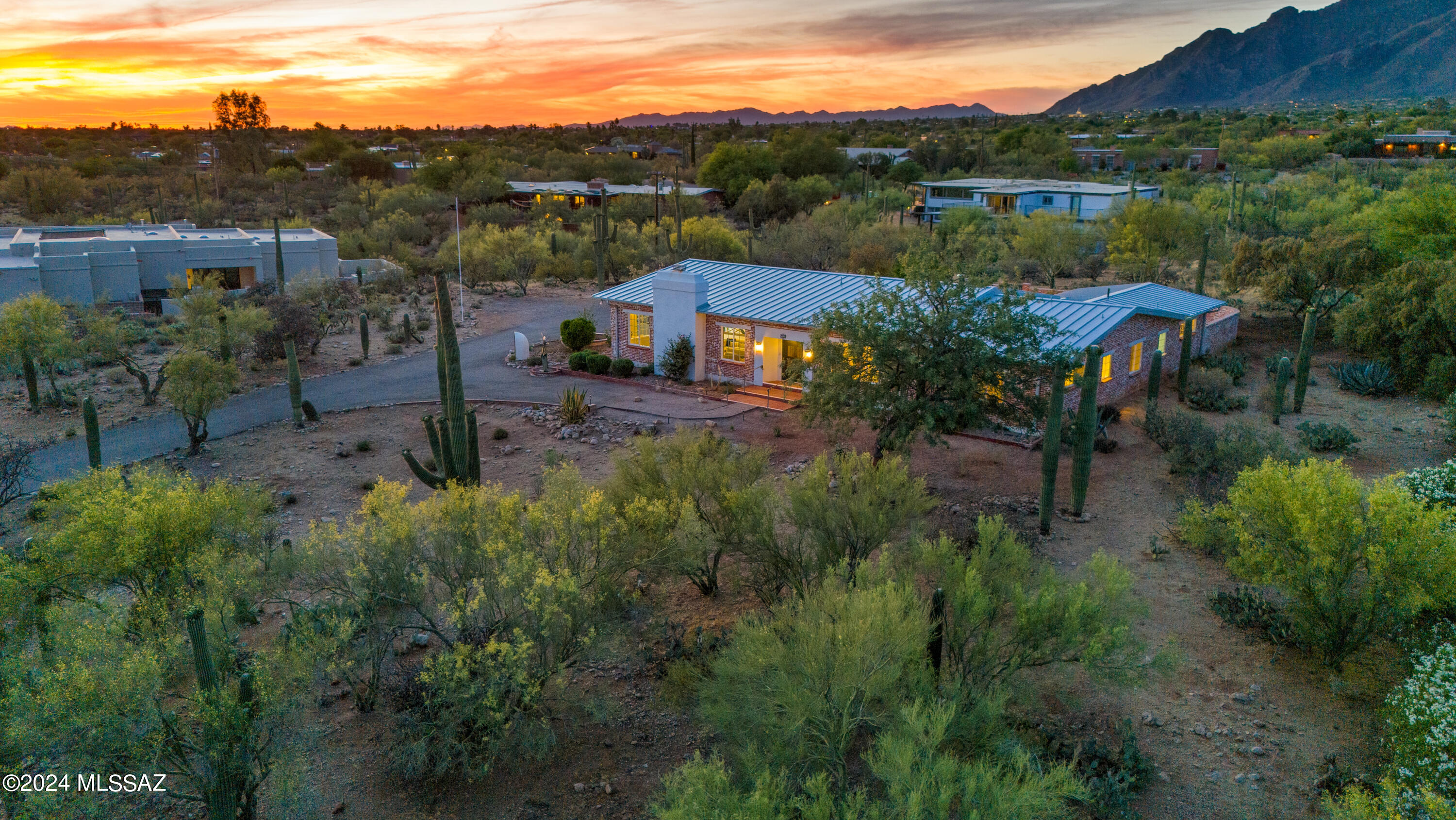 Catalina Foothills Estates NO. 5 - Residential