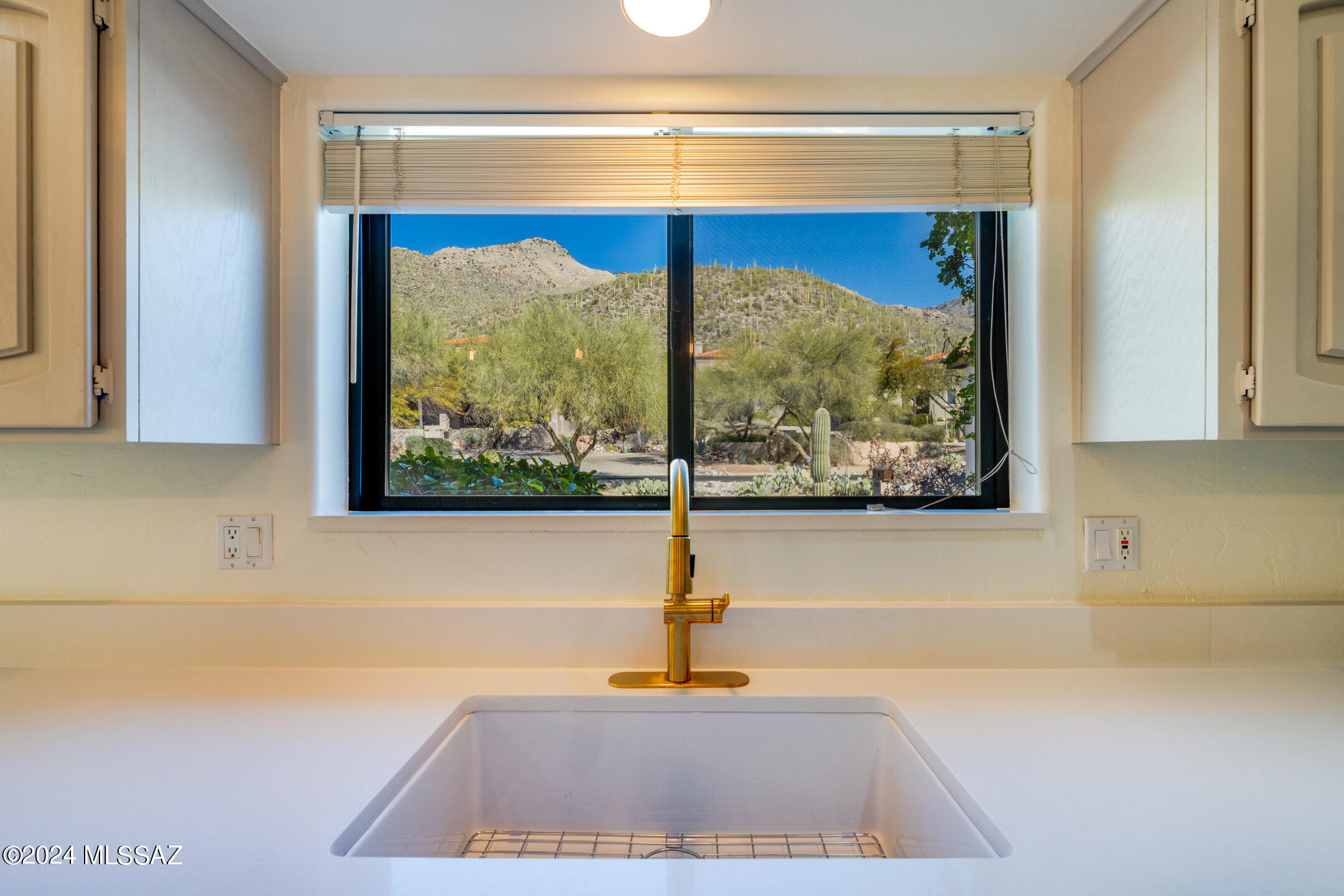 Finisterra II (211-302) - Residential