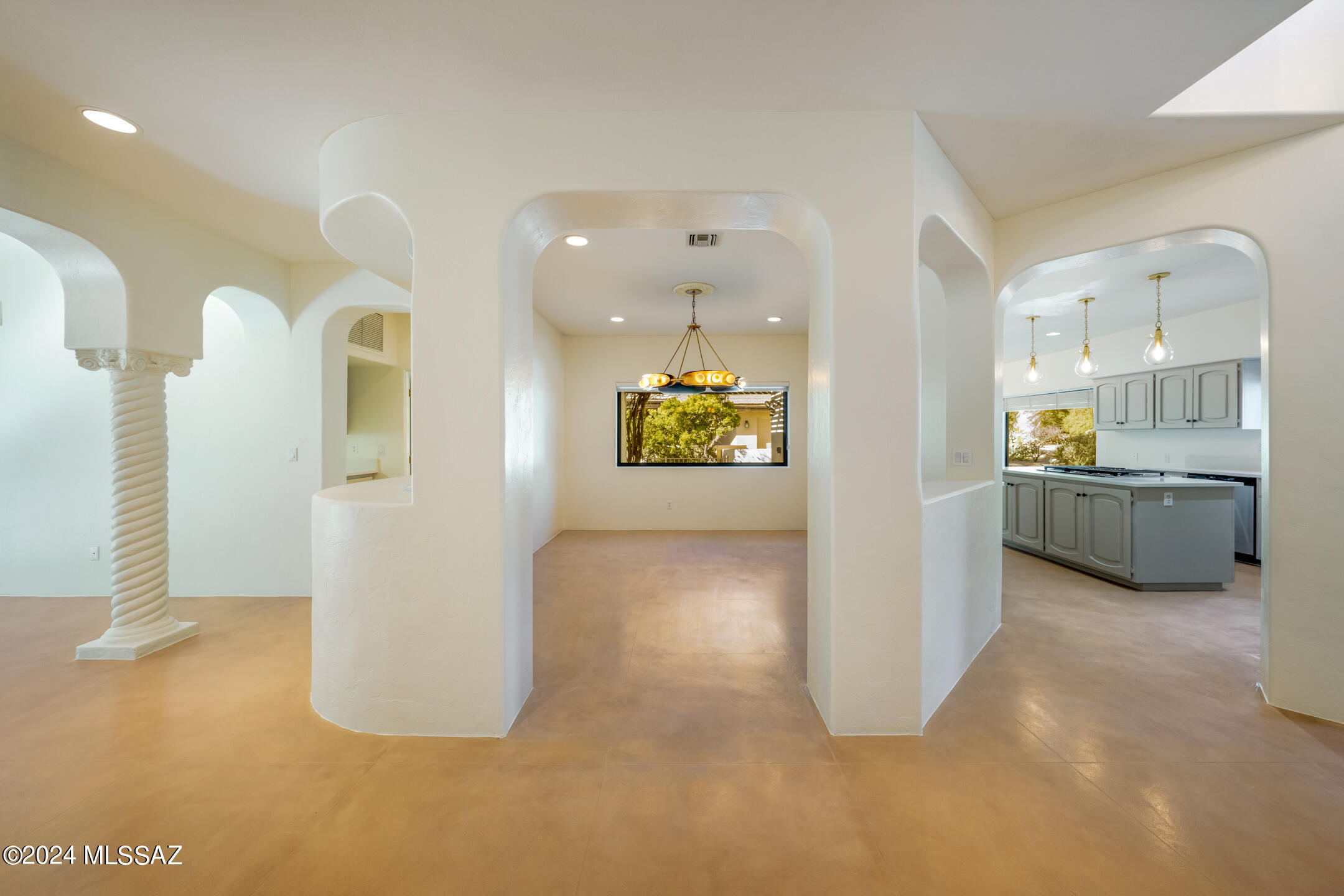 Finisterra II (211-302) - Residential