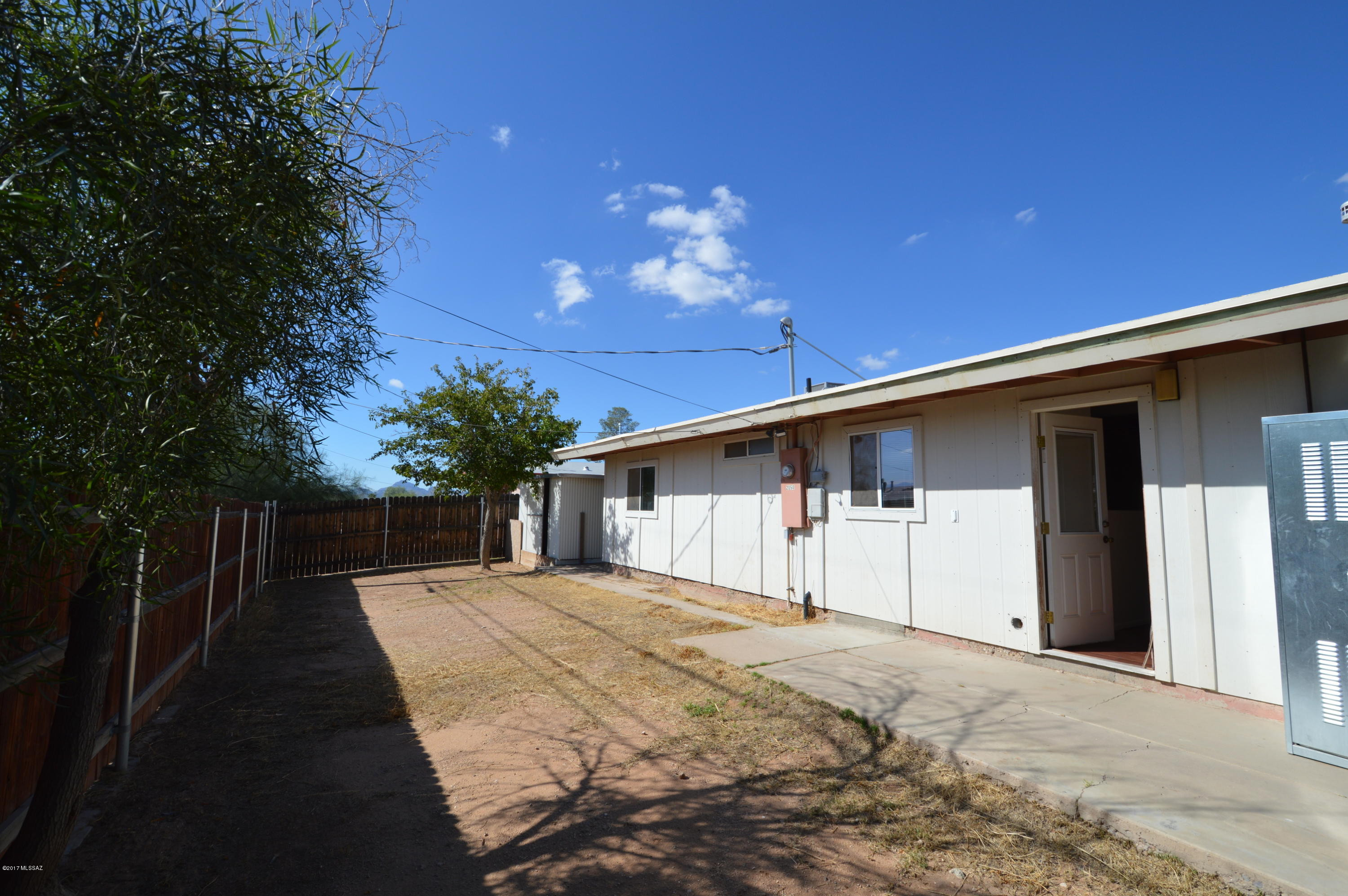 Pueblo Gardens - Residential Lease