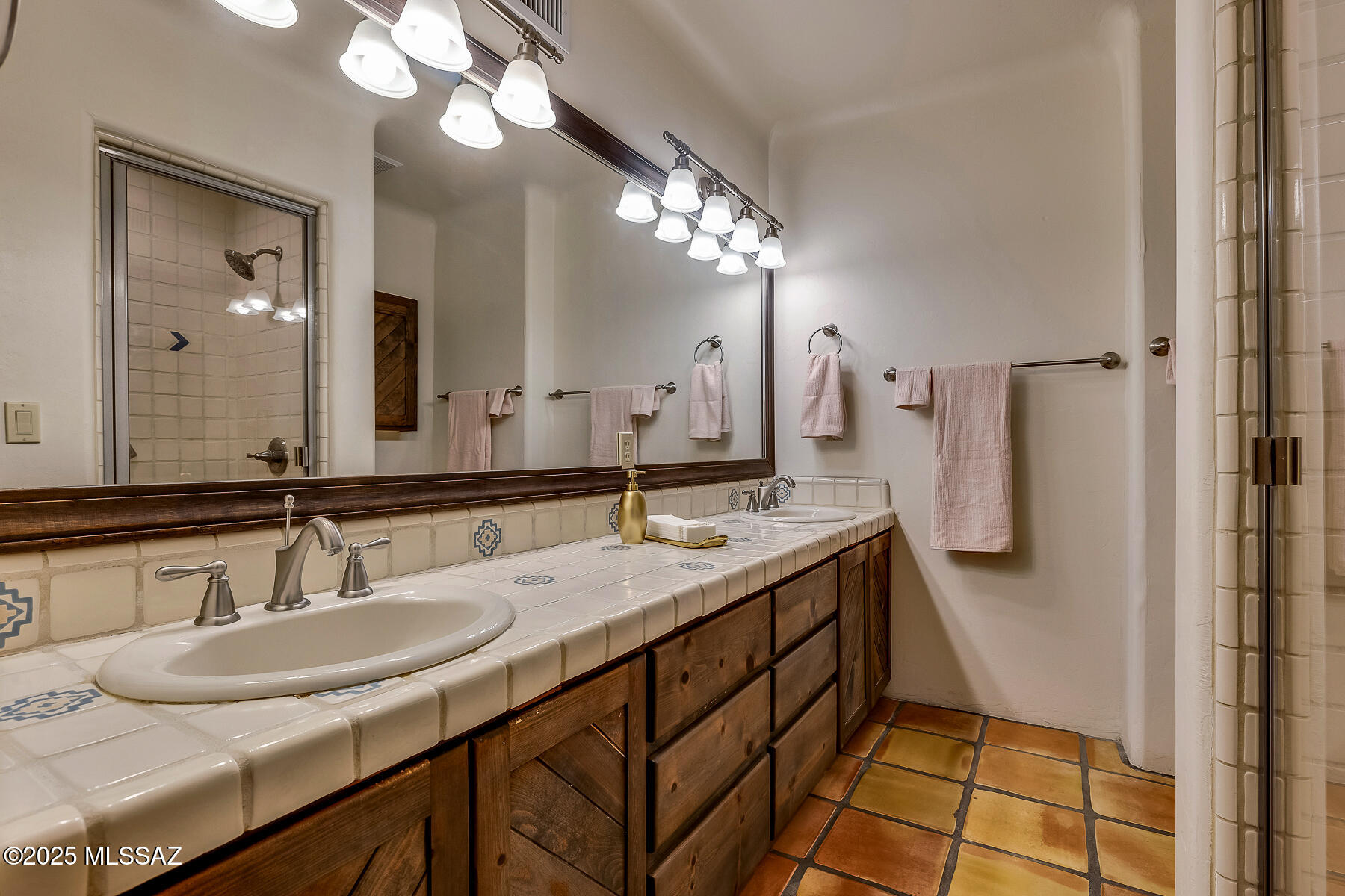 Twin Hills Estates (1-28) - Residential