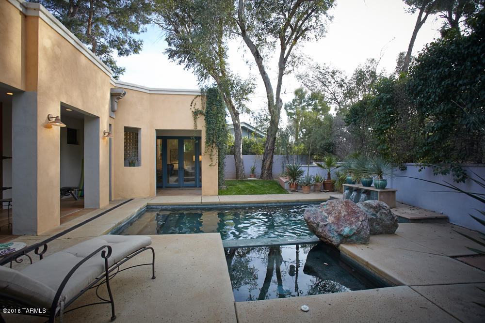 Country Club Estates NO. 1 - Residential