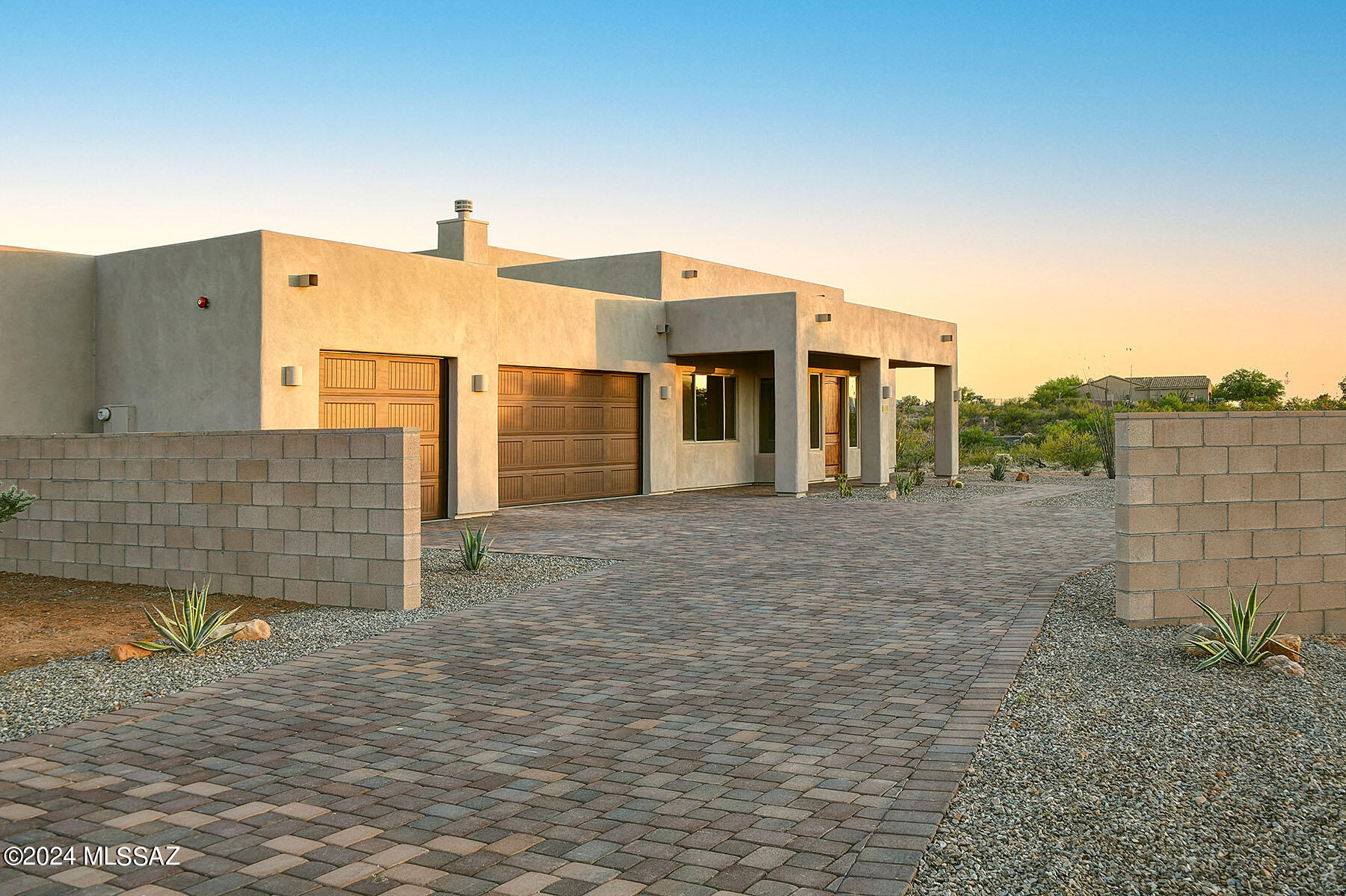 Colonia Real (1-50) - Residential