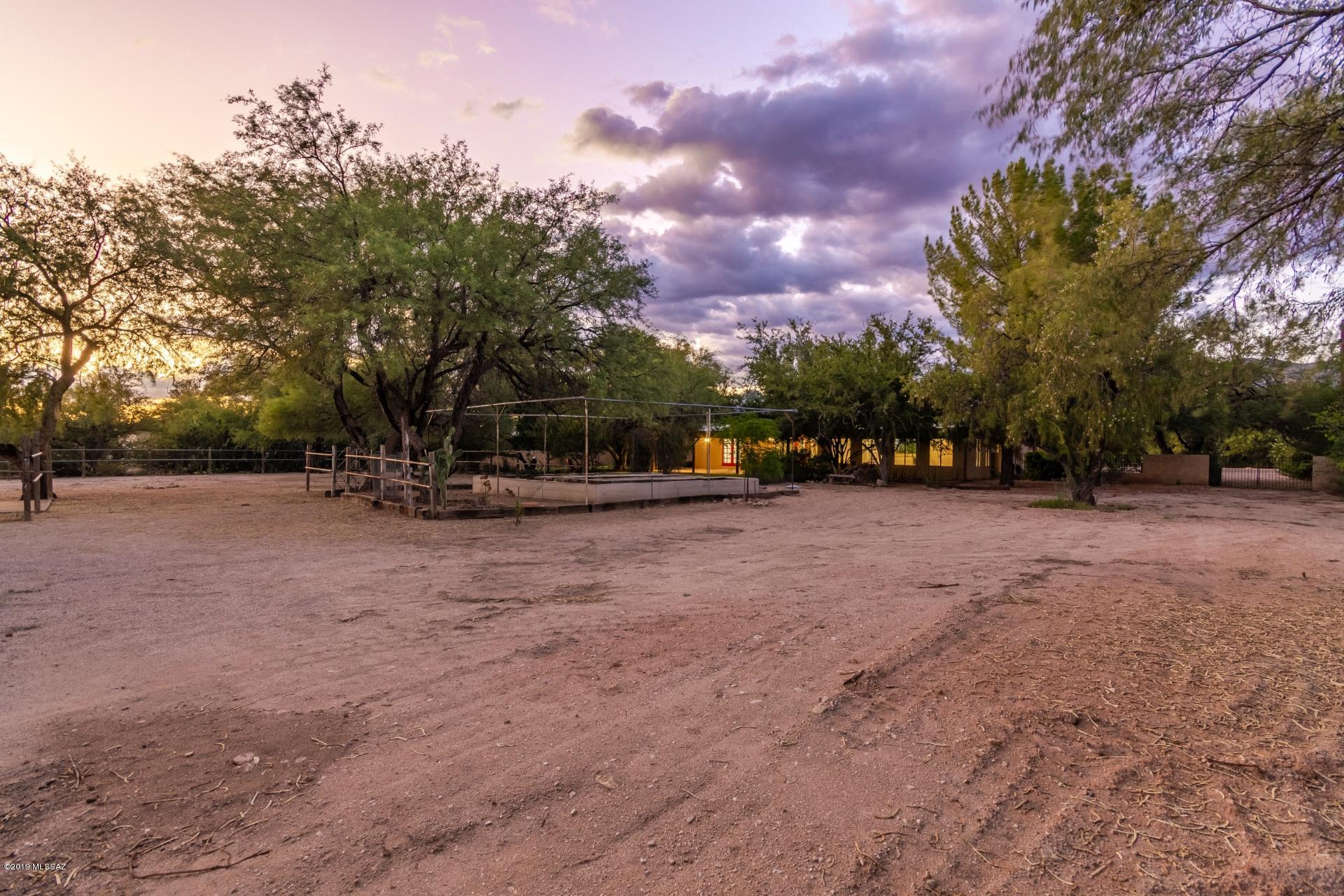 Bel Air Ranch Est - Residential