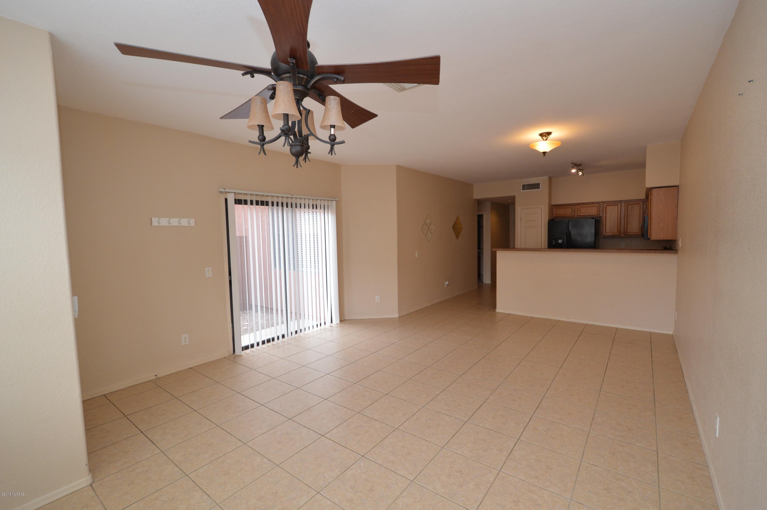 Mountain View Condos. (1-76) - Residential Lease