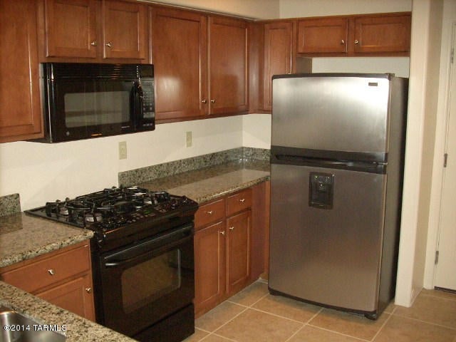 Olsen Condominiums Units 1-18 - Residential Lease