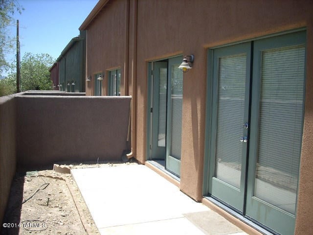 Olsen Condominiums Units 1-18 - Residential Lease