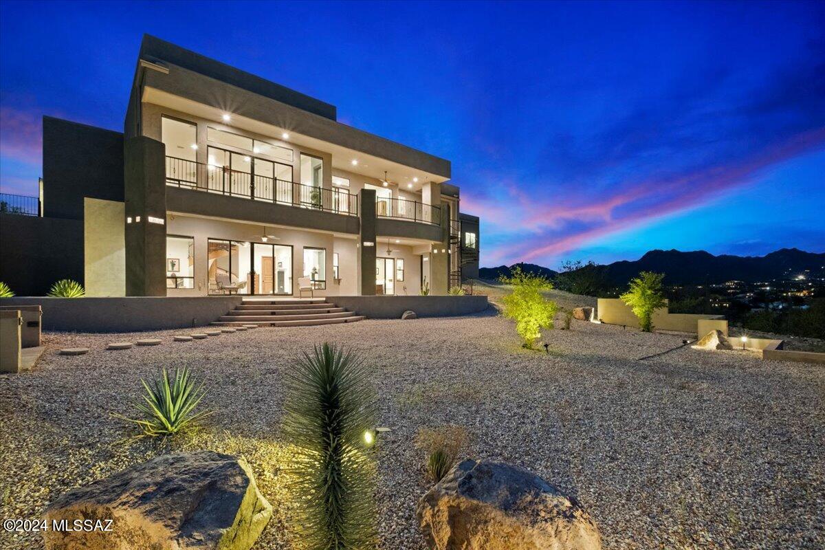 Vista De La Sierra De Dios - Residential