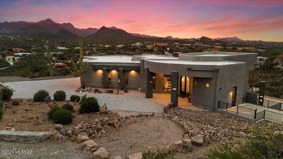 Vista De La Sierra De Dios - Residential