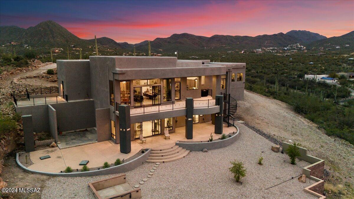 Vista De La Sierra De Dios - Residential