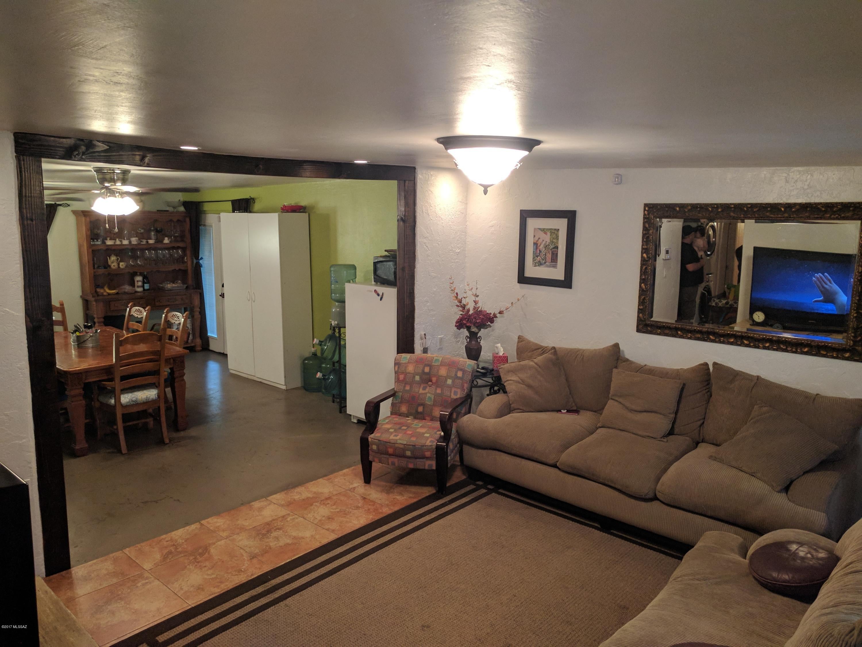 Mission Heights NO. 5 (1-102) - Residential Lease