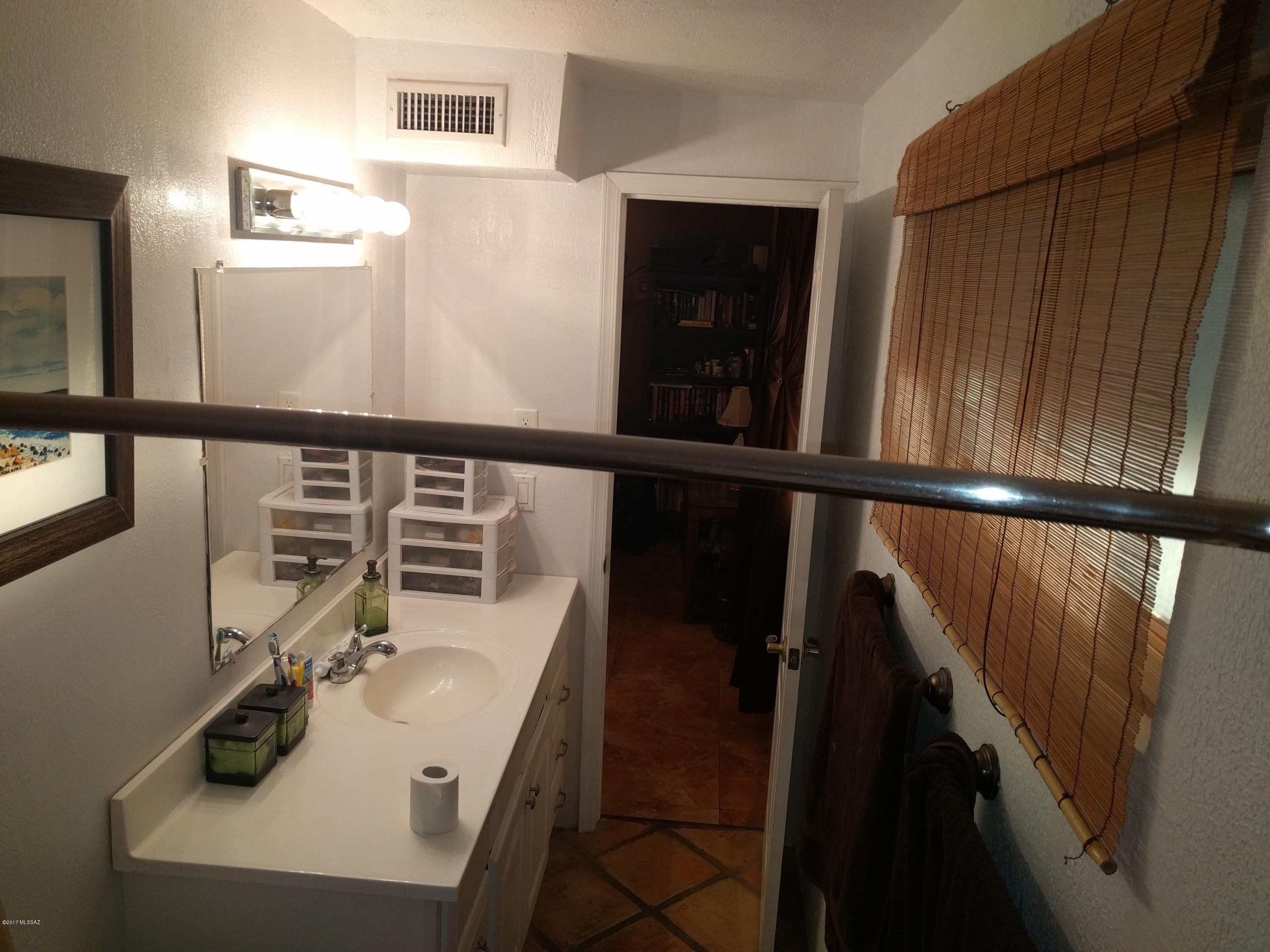 Mission Heights NO. 5 (1-102) - Residential Lease