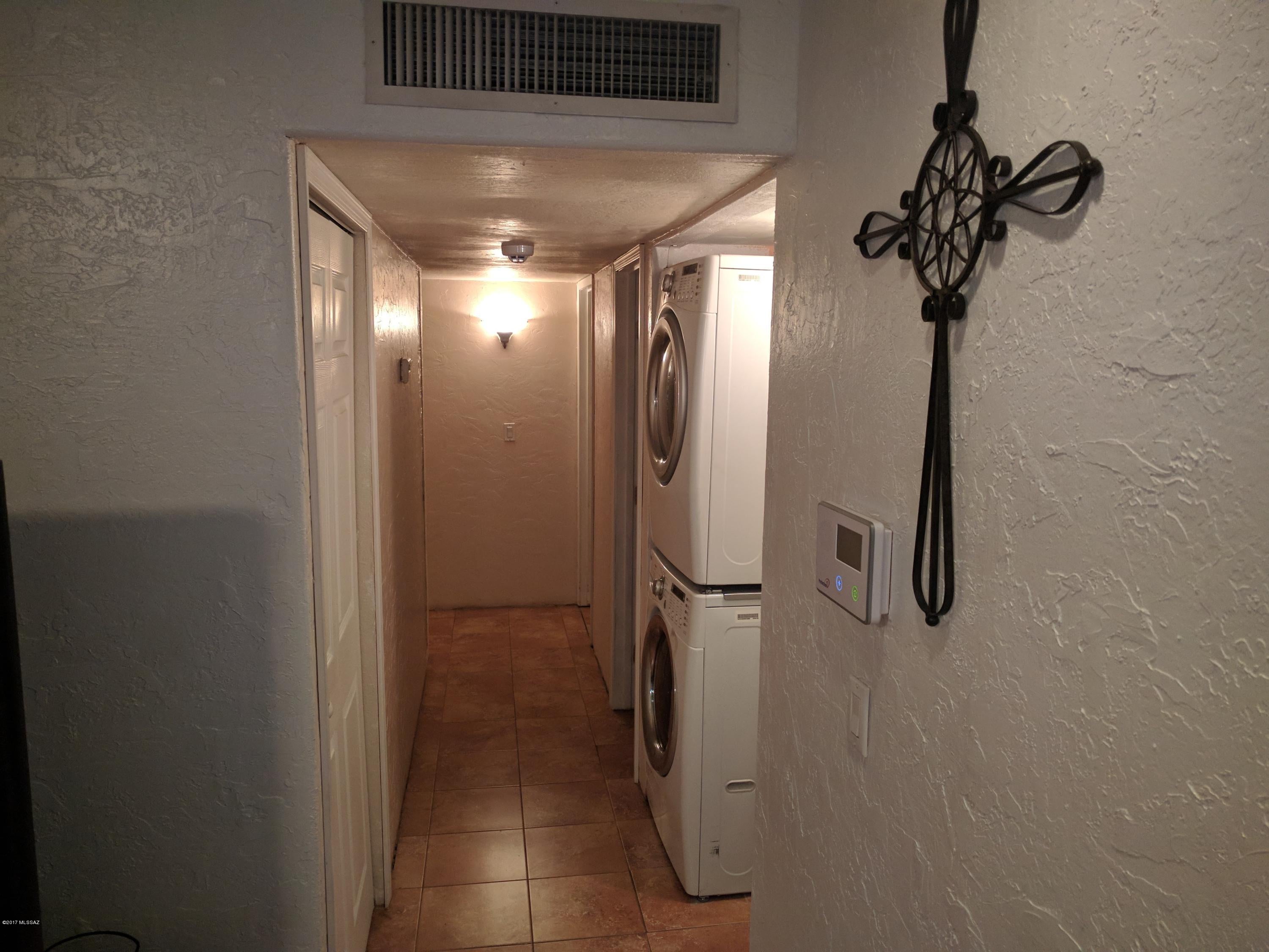 Mission Heights NO. 5 (1-102) - Residential Lease
