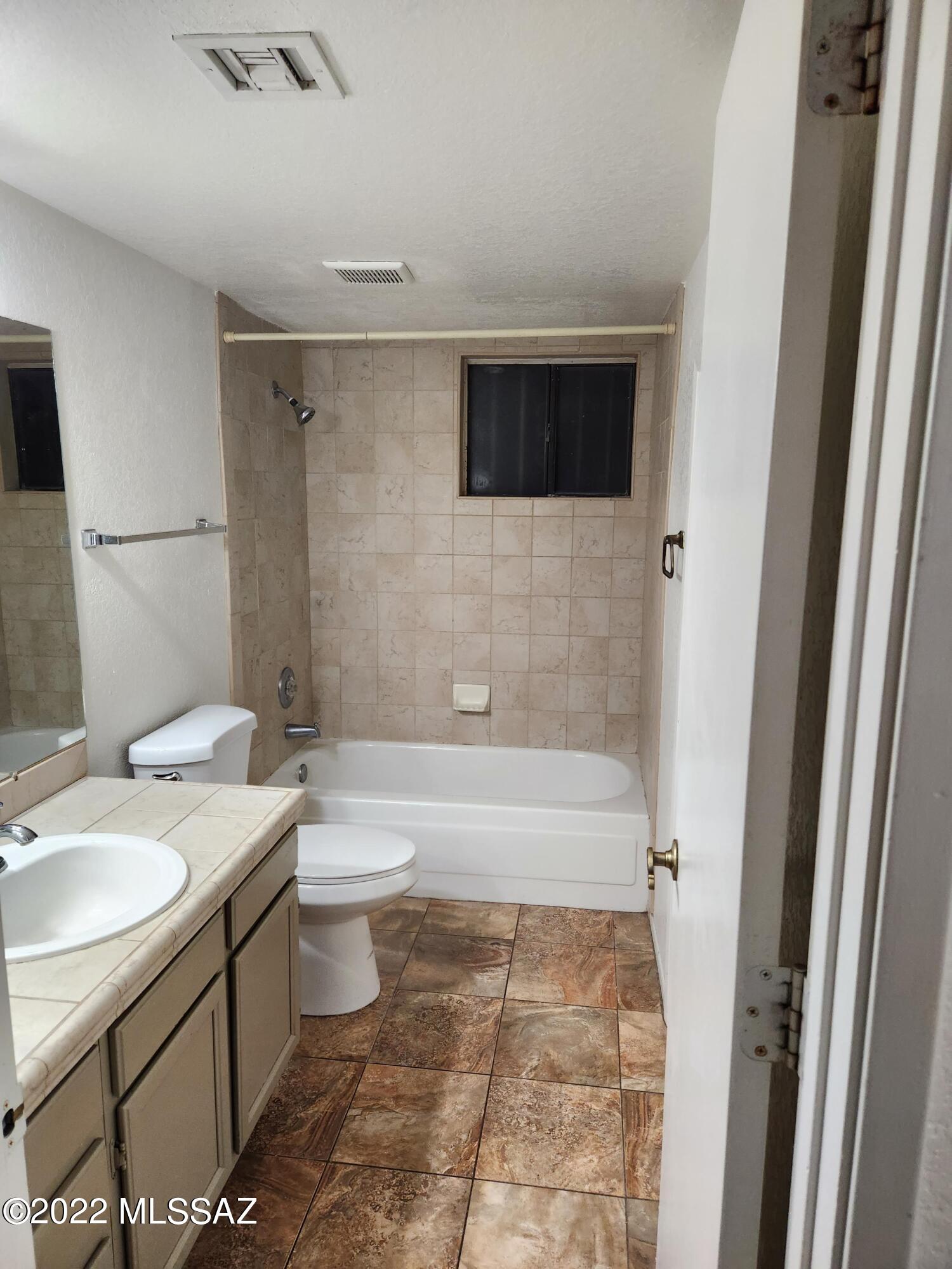 Palo Verde Square Townhouses (1-9) - Residential Lease
