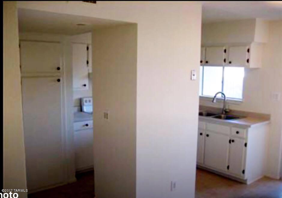 Las Colinas Condominiums - Residential