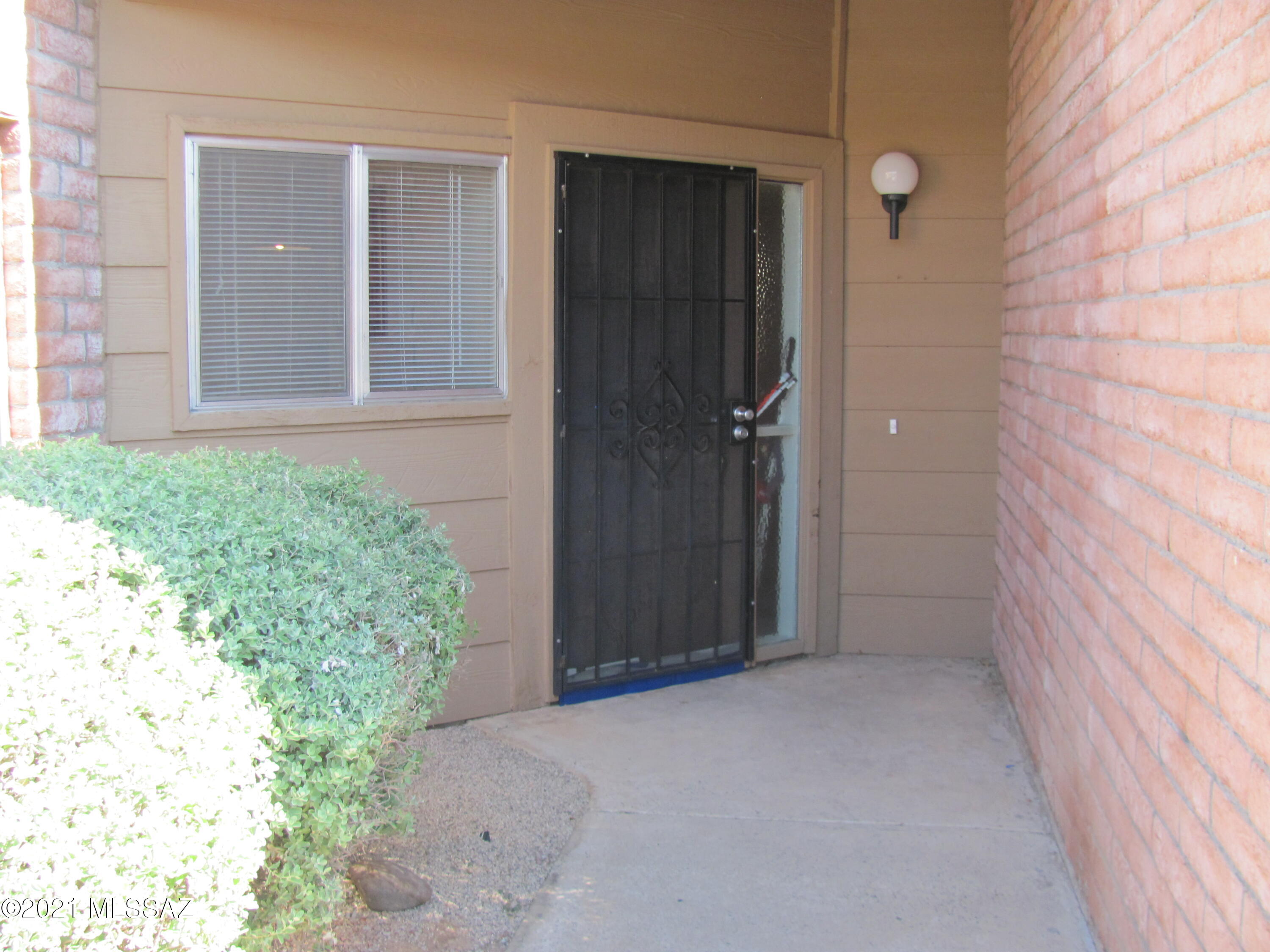 Built in 1980 spacious 2BR/2BA townhouse in sought after McCormick Townhomes. centrally located. Great floorplan with corner fireplace, neutral décor, covered patio with Catalina mountains views, community pool, spa and clubhouse. Fridge, electric oven/stove, dishwasher, disposal. Washer & Electric Dryer As Is. no repairs or replacements. Covered parking. Assistive Animals only..*** Security deposit $1875. *$28 mandatory enrollment in Resident Benefit Package. Includes HVAC filter delivery, and more! Ask agent for details. No cosigners. Mail box located in the community cluster box.