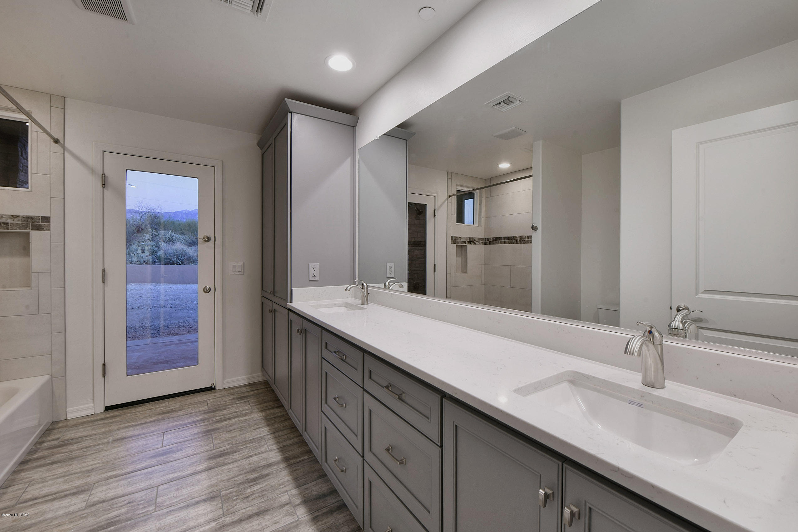 Rancho Vistoso Neighborhood 13 Parcel A, The Est. At Honey Bee Ridge (1-92, 93-128) - Residential