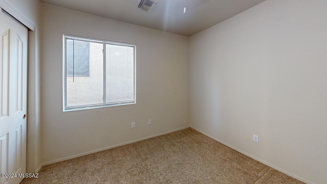 Valencia Reserve (1-326) - Residential Lease