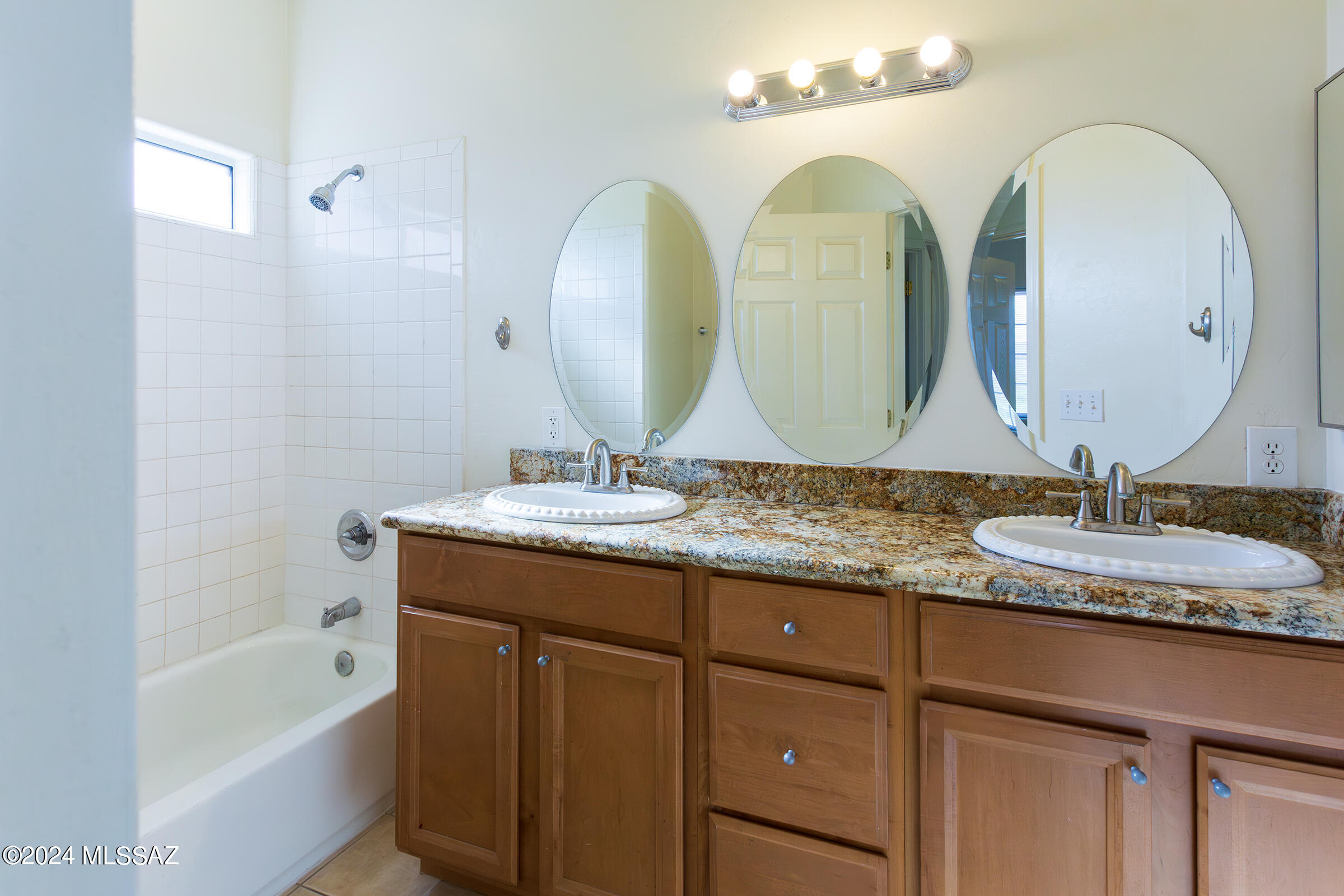 Rio Rico Ranchettes 12 - Residential Lease