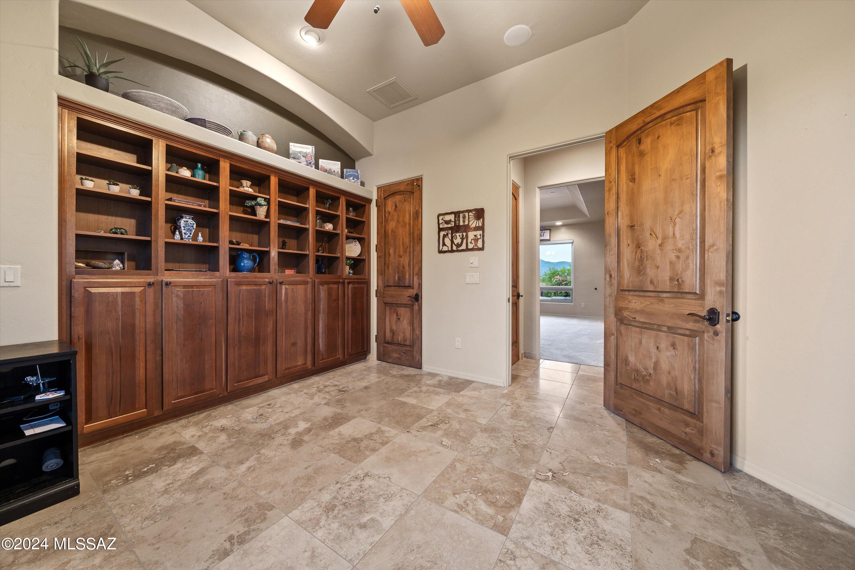 Coyote Creek (1-395) - Residential