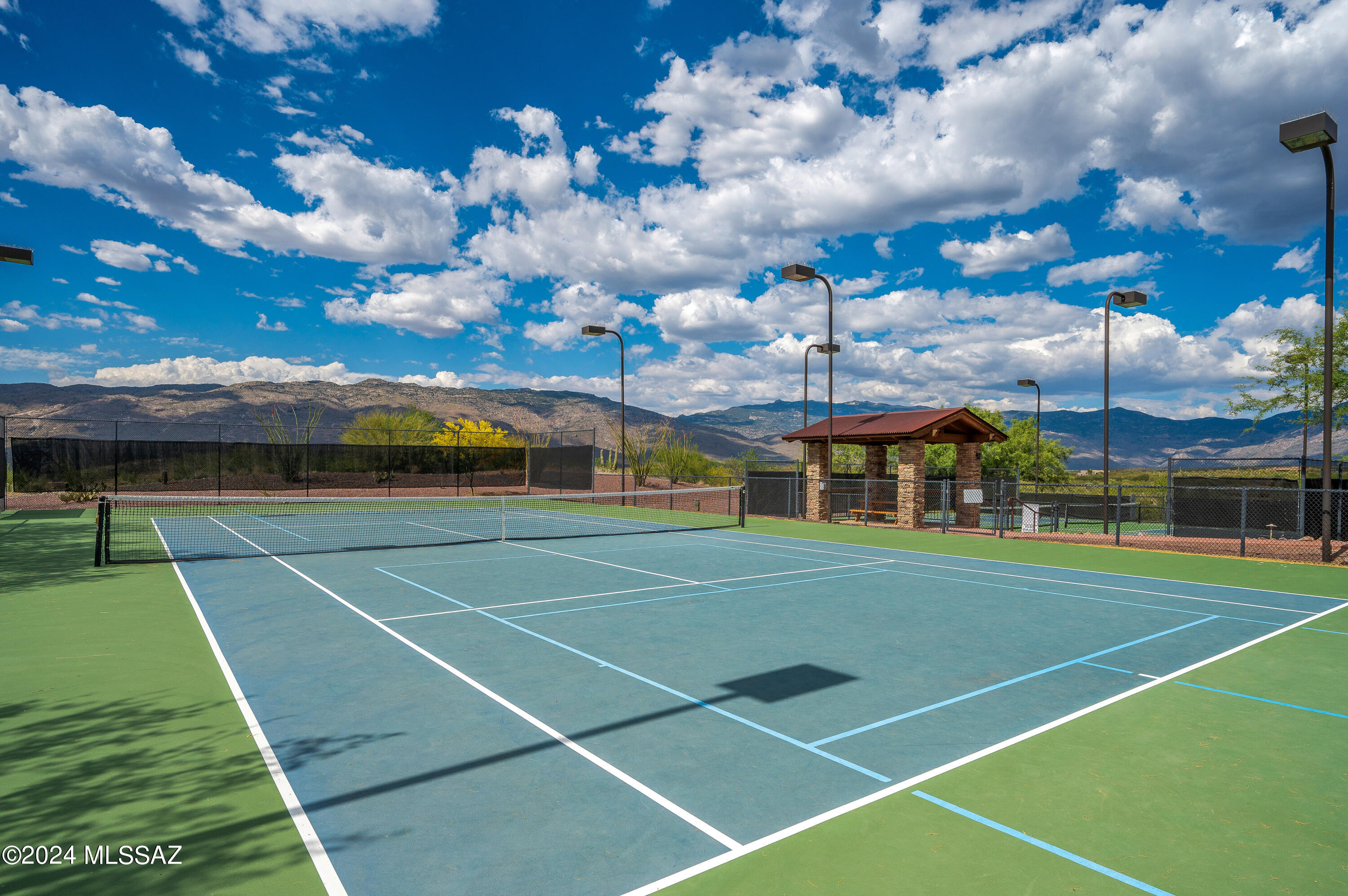 Coyote Creek (1-395) - Residential